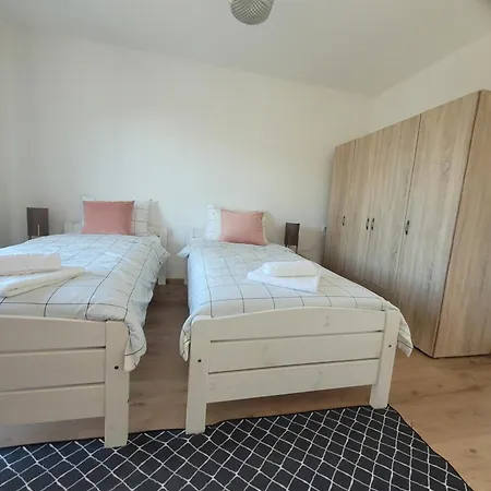 N&m Apartment Vodice