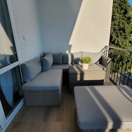 N&m Apartment *